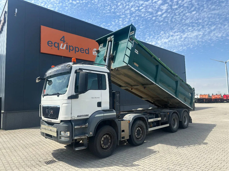 MAN TGS 35.440 AJK HARDOX KIPPER (16.5m3), 8x4, MANUAL, EURO-5, TWIN-STEER, BIG AXLES - Kipper: das Bild 1 MAN TGS 35.440 AJK HARDOX KIPPER (16.5m3), 8x4, MANUAL, EURO-5, TWIN-STEER, BIG AXLES - Kipper: das Bild 1