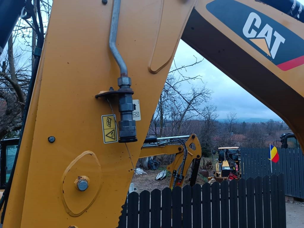 CATERPILLAR 432 F2 - Baggerlader: das Bild 5 CATERPILLAR 432 F2 - Baggerlader: das Bild 5