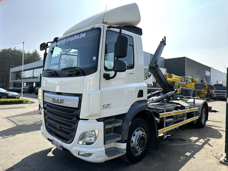 DAF CF 460 4x2 19T MARREL HOOKLIFT - 5.10M + 1.30M RETRACTABLE BUMPER - EURO 6 - 13L ENGINE - ZF AUTO - Abrollkipper: das Bild 3 DAF CF 460 4x2 19T MARREL HOOKLIFT - 5.10M + 1.30M RETRACTABLE BUMPER - EURO 6 - 13L ENGINE - ZF AUTO - Abrollkipper: das Bild 3