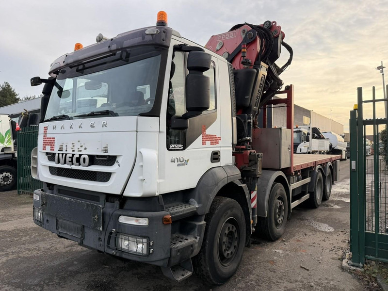 Iveco TRAKKER 410 8x4 + 32m! KRAN FASSI F800 6x + FLY-JIB 6x + WINCH - MANUAL ZF - CURSOR 13 - *183.000km* - BIG AXLES / HUB REDUCTION - BE TRUCK - Pritsche LKW, Autokran: das Bild 4 Iveco TRAKKER 410 8x4 + 32m! KRAN FASSI F800 6x + FLY-JIB 6x + WINCH - MANUAL ZF - CURSOR 13 - *183.000km* - BIG AXLES / HUB REDUCTION - BE TRUCK - Pritsche LKW, Autokran: das Bild 4