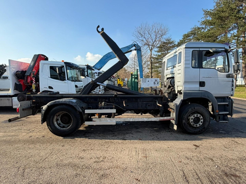 MAN TGA 18.350 4x2 19T HOOKLIFT / ABROLLKIPPER / GANCHO / AMPLIROL - EURO 3 - AS TRONIC AUTOMATIC - Abrollkipper: das Bild 4 MAN TGA 18.350 4x2 19T HOOKLIFT / ABROLLKIPPER / GANCHO / AMPLIROL - EURO 3 - AS TRONIC AUTOMATIC - Abrollkipper: das Bild 4
