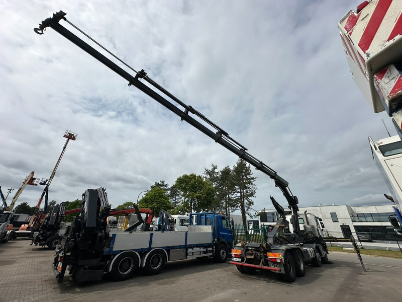 Renault C460 8x4 HOOKLIFT + CRANE HIAB 288 E-6 HIDUO - RADIO - 5/6 F - STEEL SPRING / HUB REDUCTION - Autokran: das Bild 4 Renault C460 8x4 HOOKLIFT + CRANE HIAB 288 E-6 HIDUO - RADIO - 5/6 F - STEEL SPRING / HUB REDUCTION - Autokran: das Bild 4