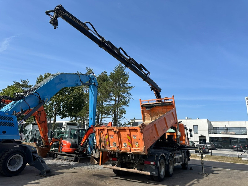 Renault KERAX 380 DXI 6x4 TIPPER + CRANE HIAB 144 B-3 - RADIO - *246.000km* - RETARDER - BORDMATIC - EURO 5 - Kipper, Autokran: das Bild 5 Renault KERAX 380 DXI 6x4 TIPPER + CRANE HIAB 144 B-3 - RADIO - *246.000km* - RETARDER - BORDMATIC - EURO 5 - Kipper, Autokran: das Bild 5