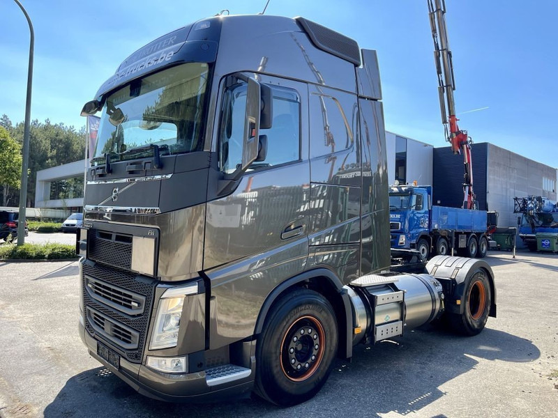 Volvo FH 460 LNG GAS ADR - ACC - Dynamic Steering - I-park Cool - Lane Keeping Support - collision warning - leather - ... BE Truck - Sattelzugmaschine: das Bild 3 Volvo FH 460 LNG GAS ADR - ACC - Dynamic Steering - I-park Cool - Lane Keeping Support - collision warning - leather - ... BE Truck - Sattelzugmaschine: das Bild 3