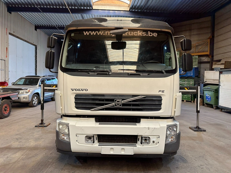 Volvo FE 300 6x2 + crane (20m!) PALFINGER PK18002 E 6x - LIFT / STEERING AXLE - MANUAL - EURO 5 - Pritsche LKW, Autokran: das Bild 3 Volvo FE 300 6x2 + crane (20m!) PALFINGER PK18002 E 6x - LIFT / STEERING AXLE - MANUAL - EURO 5 - Pritsche LKW, Autokran: das Bild 3