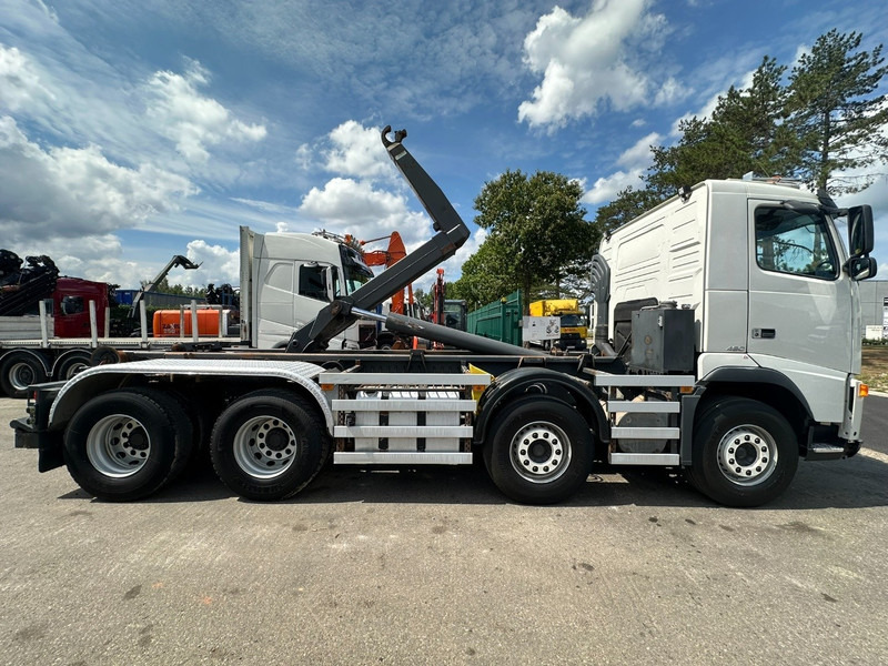 Volvo FH 480 8x2 HOOKLIFT 25T TERBERG - 6m20 - LIFT AXLE - I SHIFT - WB 429cm - HAAKSYSTEEM / ABROLKIPPER - Abrollkipper: das Bild 4 Volvo FH 480 8x2 HOOKLIFT 25T TERBERG - 6m20 - LIFT AXLE - I SHIFT - WB 429cm - HAAKSYSTEEM / ABROLKIPPER - Abrollkipper: das Bild 4