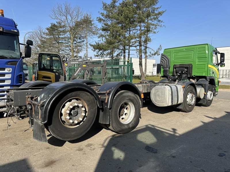 Volvo FM 340 8x2 CHASSIS (7m35) - LIFT+STEERING AXLE - MANUAL GEARBOX - EURO 3 - TÜV 05/2025 - BE TRUCK - Fahrgestell LKW: das Bild 5 Volvo FM 340 8x2 CHASSIS (7m35) - LIFT+STEERING AXLE - MANUAL GEARBOX - EURO 3 - TÜV 05/2025 - BE TRUCK - Fahrgestell LKW: das Bild 5