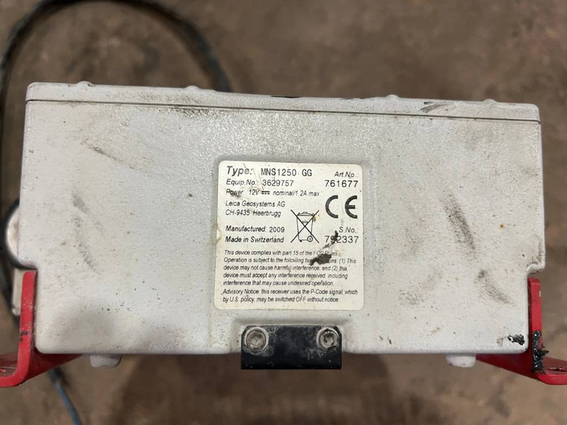 Leica MNS1250 GG GPS - Anbauteil für Baumaschine: das Bild 5 Leica MNS1250 GG GPS - Anbauteil für Baumaschine: das Bild 5