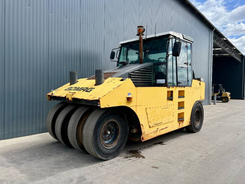 Bomag BW24R - Gummiradwalze: das Bild 1 Bomag BW24R - Gummiradwalze: das Bild 1