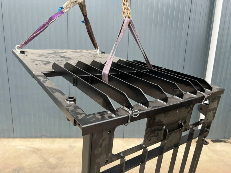 Cat 325C Guard - Fahrerhaus und Interieur für Baumaschine: das Bild 2 Cat 325C Guard - Fahrerhaus und Interieur für Baumaschine: das Bild 2