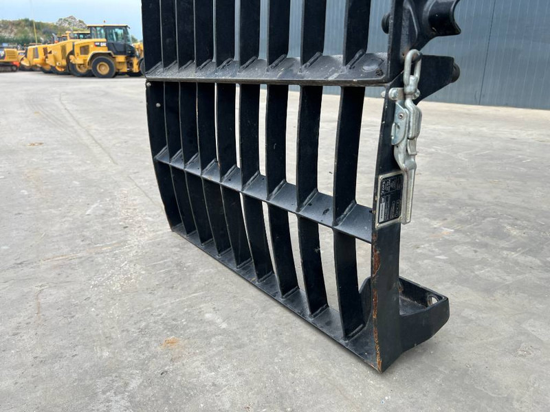 Cat M313D / M315D / M316D / M318D / M322D / M325D - Fahrerhaus und Interieur für Baumaschine: das Bild 3 Cat M313D / M315D / M316D / M318D / M322D / M325D - Fahrerhaus und Interieur für Baumaschine: das Bild 3