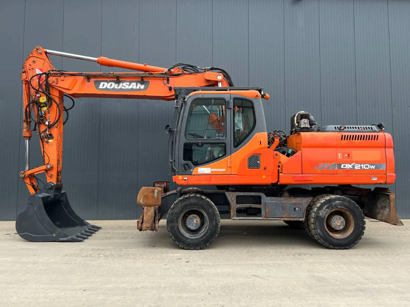 Doosan DX210W - Mobilbagger: das Bild 5 Doosan DX210W - Mobilbagger: das Bild 5