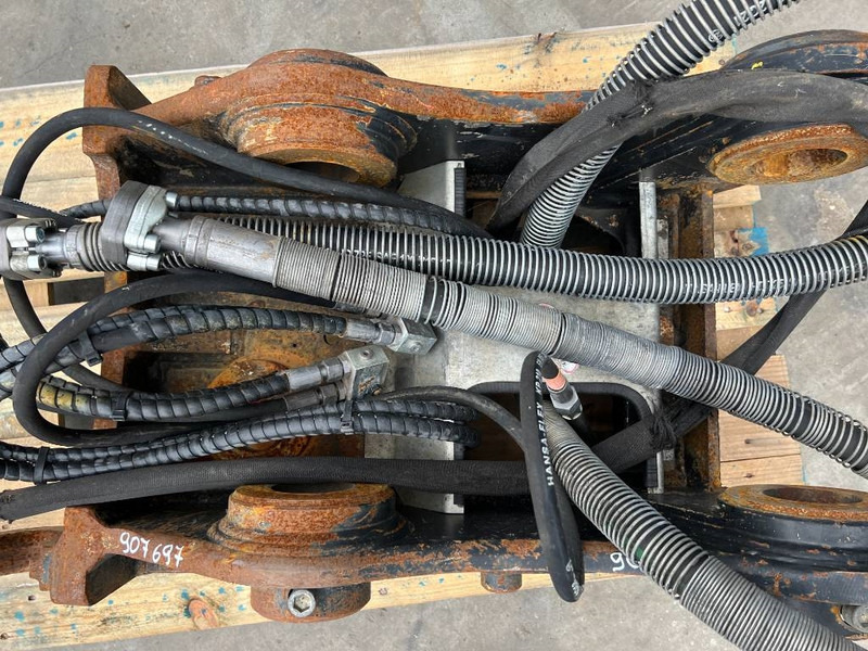 Schnellwechsler für Baumaschine OilQuick OQ70/55 - 323F: das Bild 13