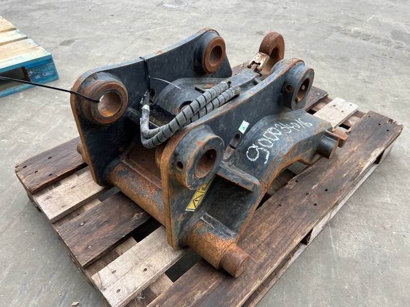 Verachtert CW20 - 312 / 311F / 313F / 315F - Schnellwechsler für Baumaschine: das Bild 5 Verachtert CW20 - 312 / 311F / 313F / 315F - Schnellwechsler für Baumaschine: das Bild 5