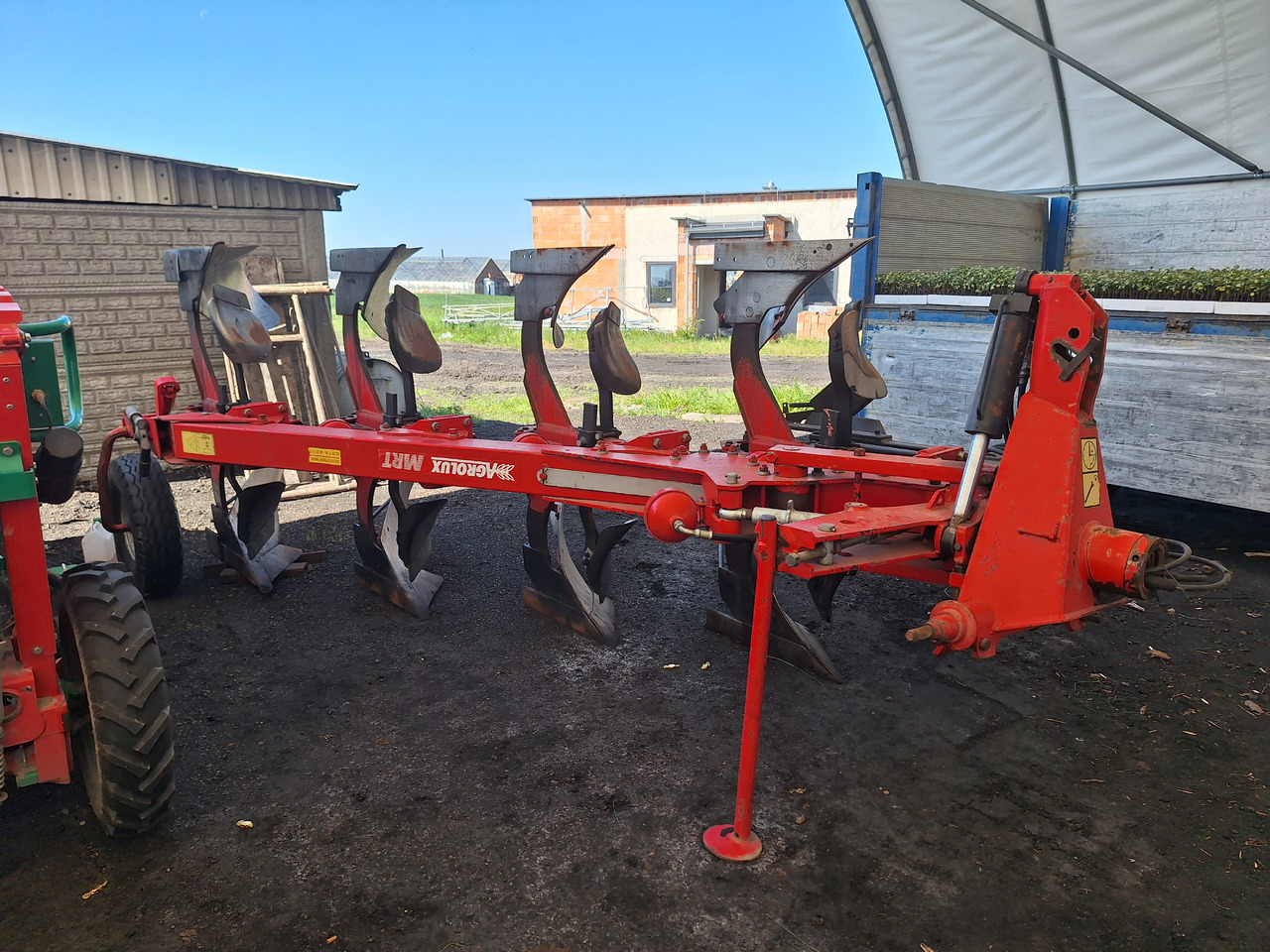 Agrolux MRT 4975AX - Pflug: das Bild 1 Agrolux MRT 4975AX - Pflug: das Bild 1
