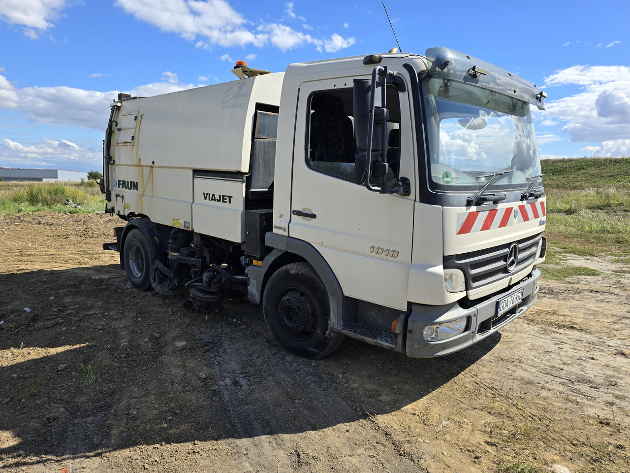 MERCEDES-BENZ Atego - Kehrmaschine: das Bild 3 MERCEDES-BENZ Atego - Kehrmaschine: das Bild 3