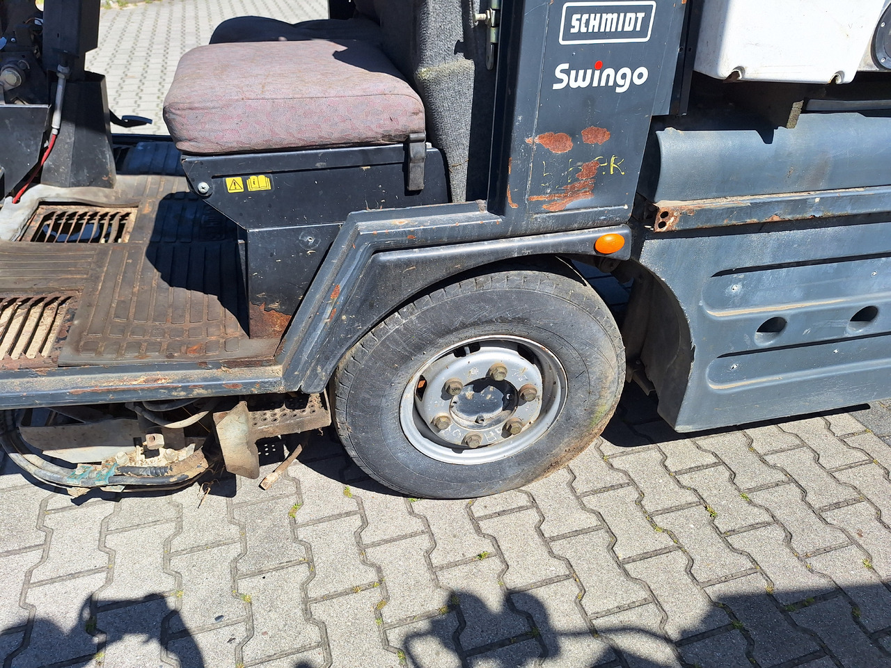Schmidt Swingo - Kehrmaschine: das Bild 3 Schmidt Swingo - Kehrmaschine: das Bild 3
