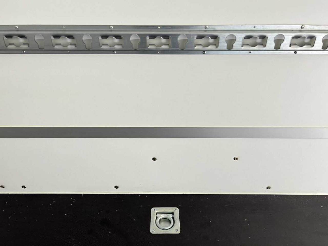 NEU: Koffer Anhänger BLYSS F1330HD Seitentür,Fenster,Aero Kofferanhänger: das Bild 19