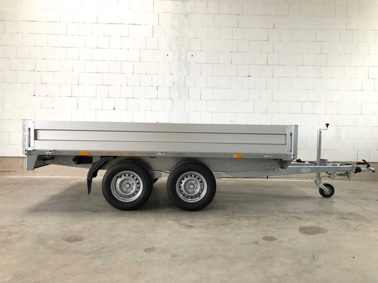 BOECKMANN HL-AL 3218/27 Eco XXL Hochlader - Pritschenanhänger/ Plattformanhänger: das Bild 1 BOECKMANN HL-AL 3218/27 Eco XXL Hochlader - Pritschenanhänger/ Plattformanhänger: das Bild 1