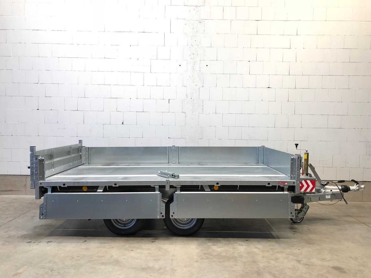 BRIAN_JAMES Cargo Tipper 2 2-Achser Pendel Rückwärtskipper - Kipper Anhänger: das Bild 4 BRIAN_JAMES Cargo Tipper 2 2-Achser Pendel Rückwärtskipper - Kipper Anhänger: das Bild 4