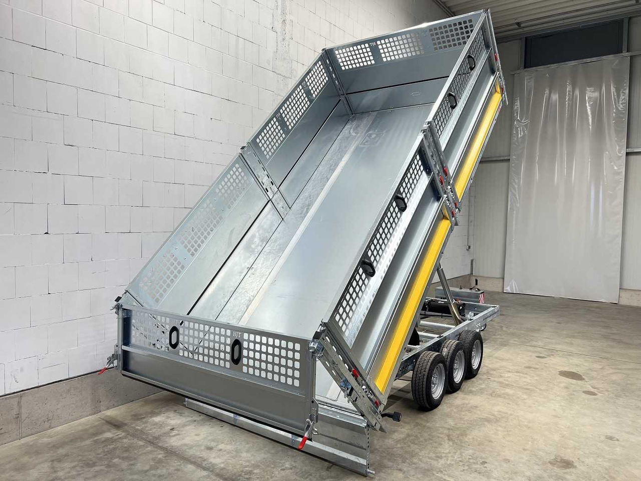 BRIAN_JAMES Cargo Tipper 2 3-Achser Gitter Rückwärtskipper - Kipper Anhänger: das Bild 3 BRIAN_JAMES Cargo Tipper 2 3-Achser Gitter Rückwärtskipper - Kipper Anhänger: das Bild 3