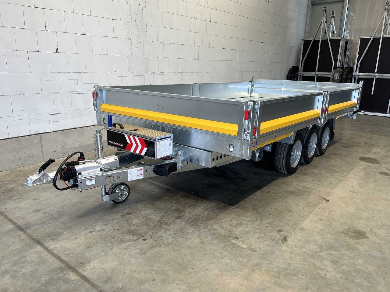 NEU: Kipper Anhänger BRIAN_JAMES Cargo Tipper 2 3-Achser Rückwärtskipper: das Bild 23