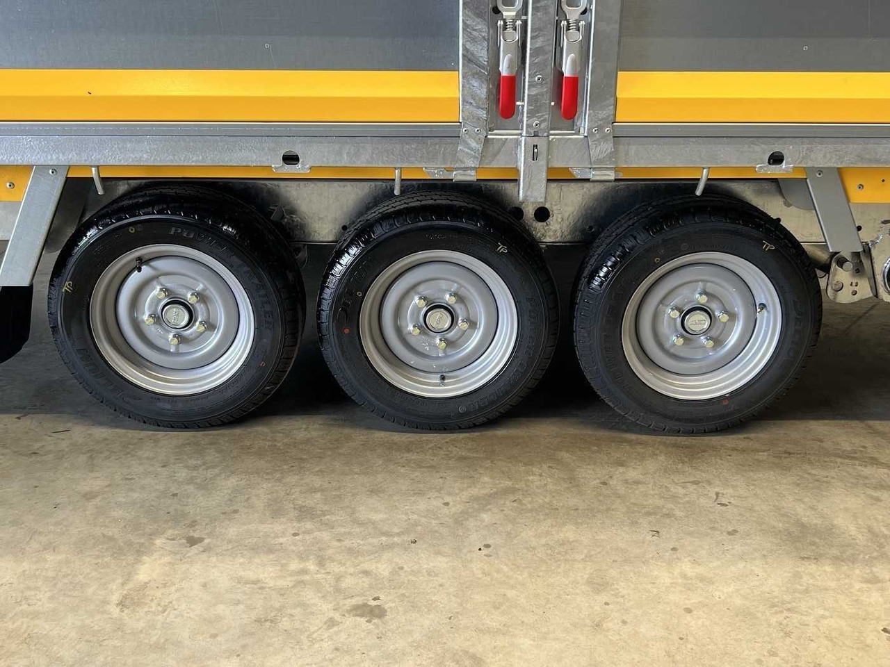 NEU: Kipper Anhänger BRIAN_JAMES Cargo Tipper 2 3-Achser Rückwärtskipper: das Bild 7