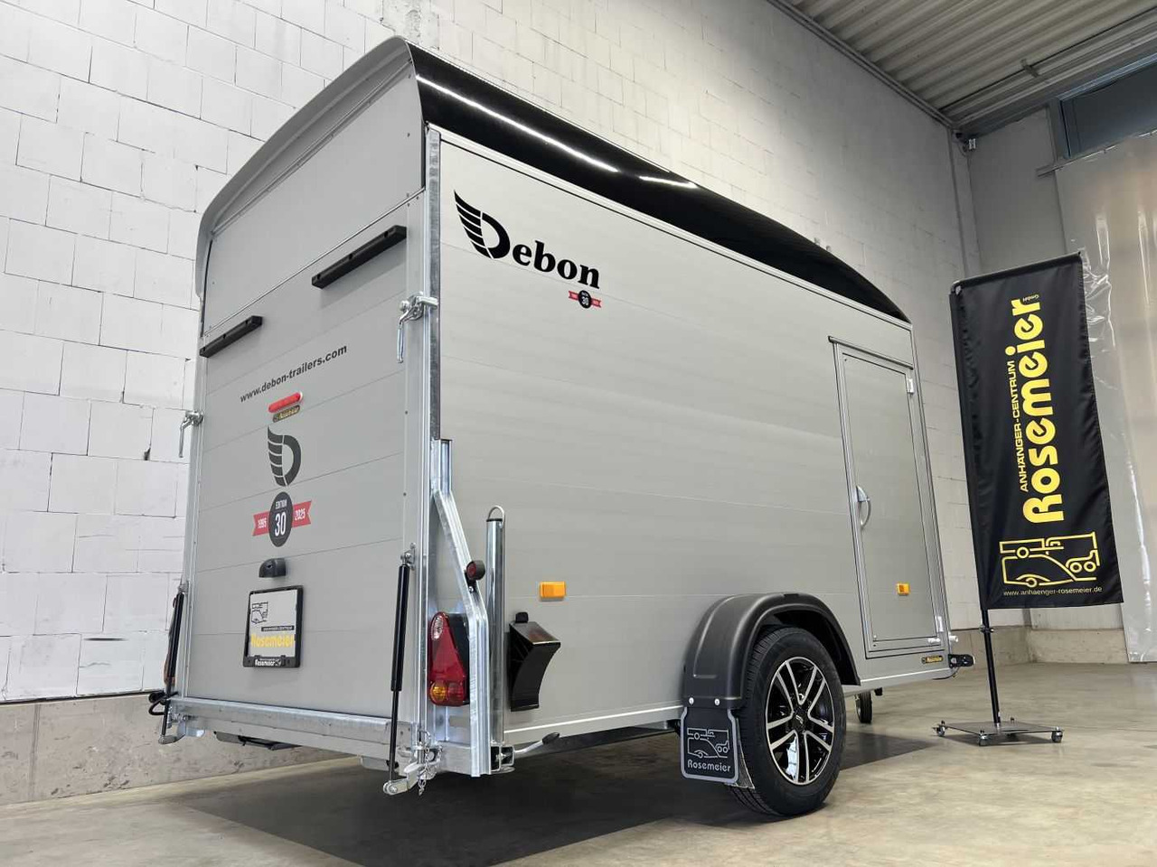 CHEVAL LIBERTE DEBON C400 Roadster ALF Kofferanhänger - Motorradanhänger: das Bild 5 CHEVAL LIBERTE DEBON C400 Roadster ALF Kofferanhänger - Motorradanhänger: das Bild 5