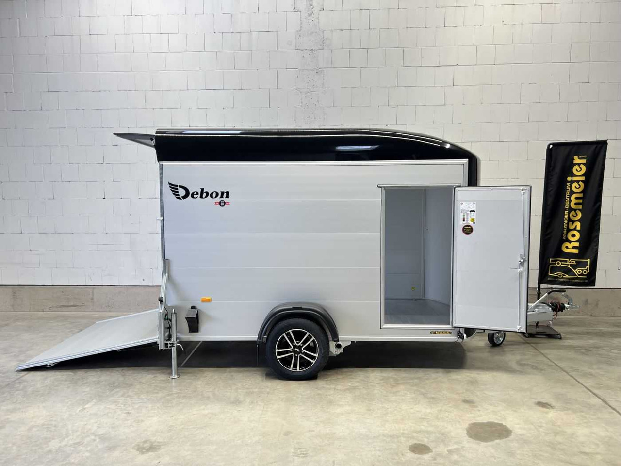 CHEVAL LIBERTE DEBON C400 Roadster ALF Kofferanhänger - Motorradanhänger: das Bild 1 CHEVAL LIBERTE DEBON C400 Roadster ALF Kofferanhänger - Motorradanhänger: das Bild 1