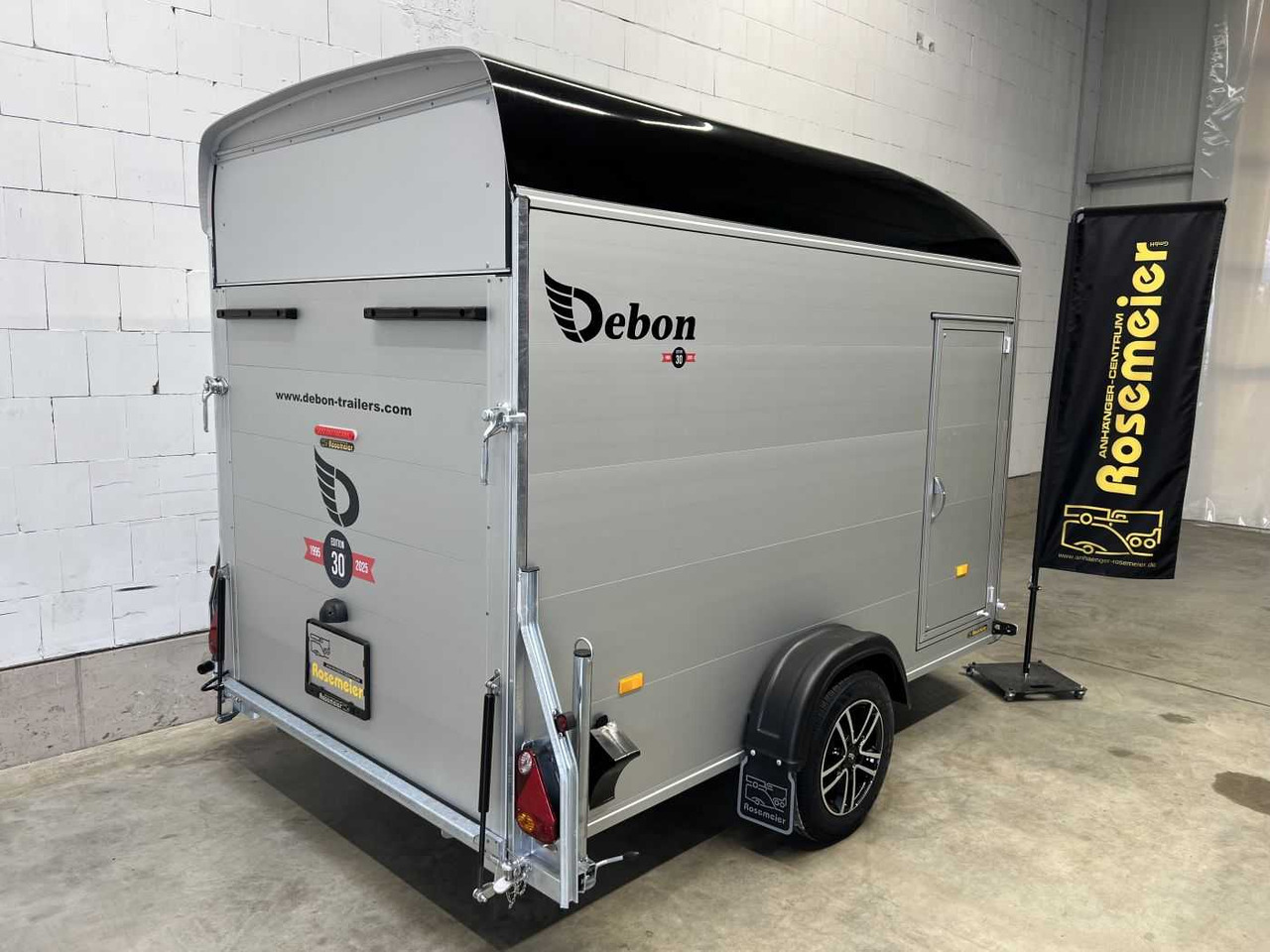 CHEVAL LIBERTE DEBON C400 Roadster ALF Kofferanhänger - Motorradanhänger: das Bild 3 CHEVAL LIBERTE DEBON C400 Roadster ALF Kofferanhänger - Motorradanhänger: das Bild 3