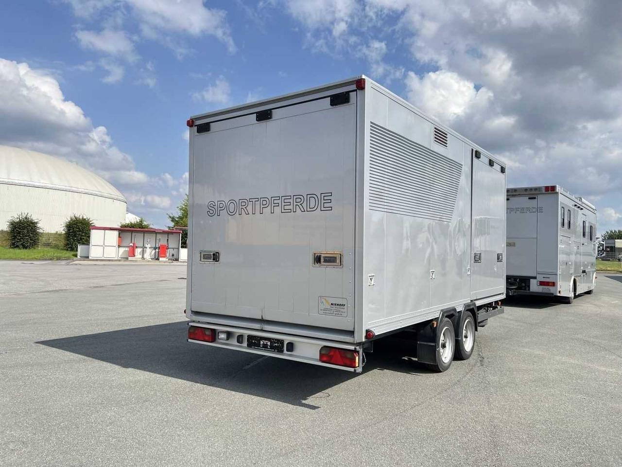 Pferdetransporter MERCEDES-BENZ Atego 1229 + Anhänger LKW: das Bild 26