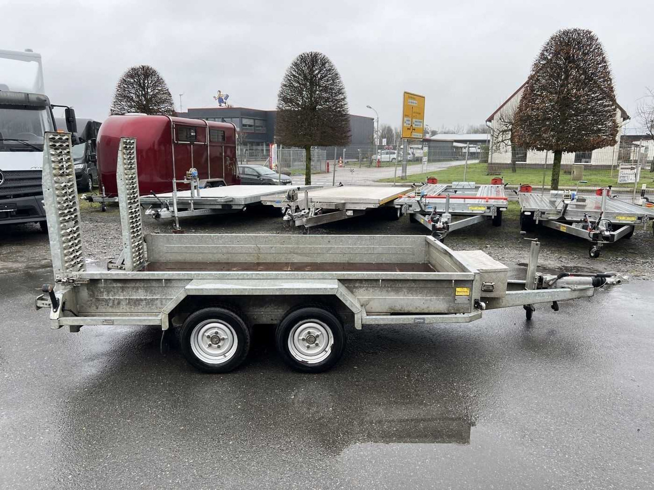 SARIS Magnum Explorer 350 Maschinentransporter - Baumaschinenanhänger: das Bild 1 SARIS Magnum Explorer 350 Maschinentransporter - Baumaschinenanhänger: das Bild 1