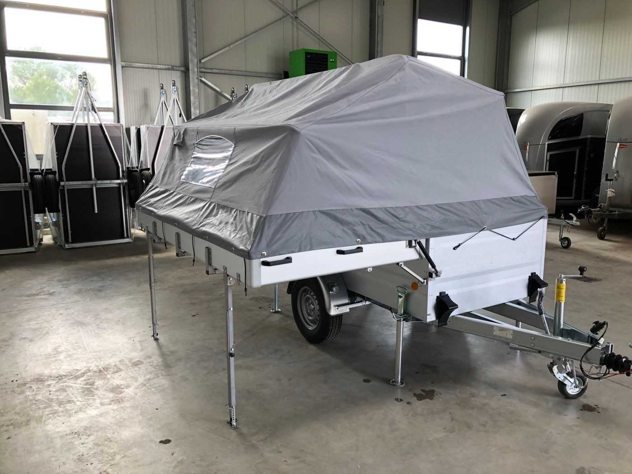 TPV KT-EB3 Street Camper Campinganhänger - Wohnwagen: das Bild 4 TPV KT-EB3 Street Camper Campinganhänger - Wohnwagen: das Bild 4