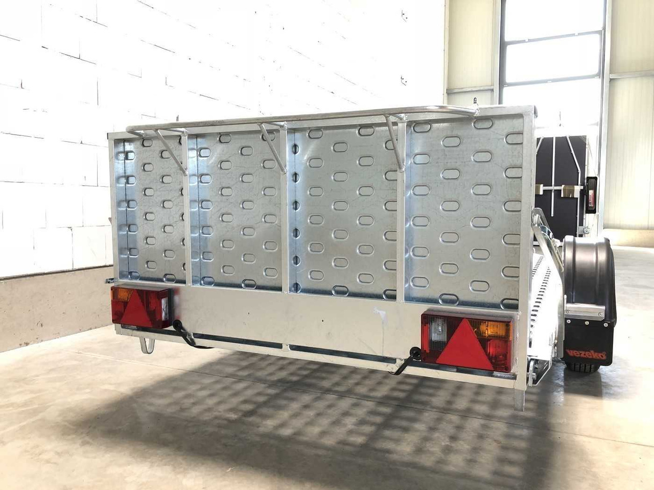 NEU: Motorradanhänger VEZEKO Motovan B 08+Box Motorradanhänger: das Bild 21