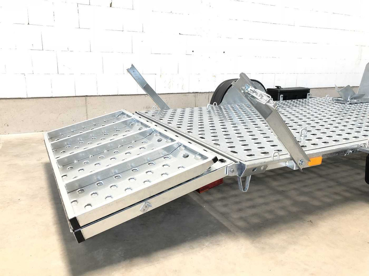 NEU: Motorradanhänger VEZEKO Motovan B 08+Box Motorradanhänger: das Bild 19