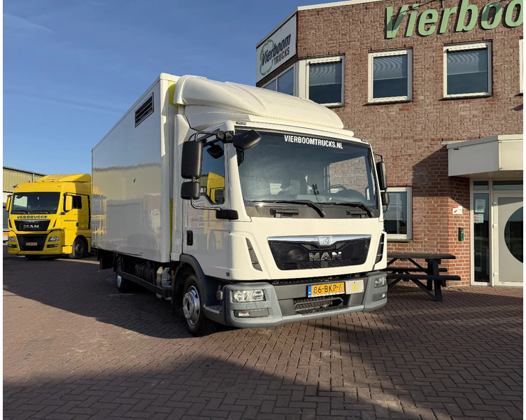 MAN TGL TGL 8.180 Euro6 Bakwagen met laadklep / Werkplaats / Vangmuil / Licht en lucht - Koffer LKW: das Bild 1 MAN TGL TGL 8.180 Euro6 Bakwagen met laadklep / Werkplaats / Vangmuil / Licht en lucht - Koffer LKW: das Bild 1
