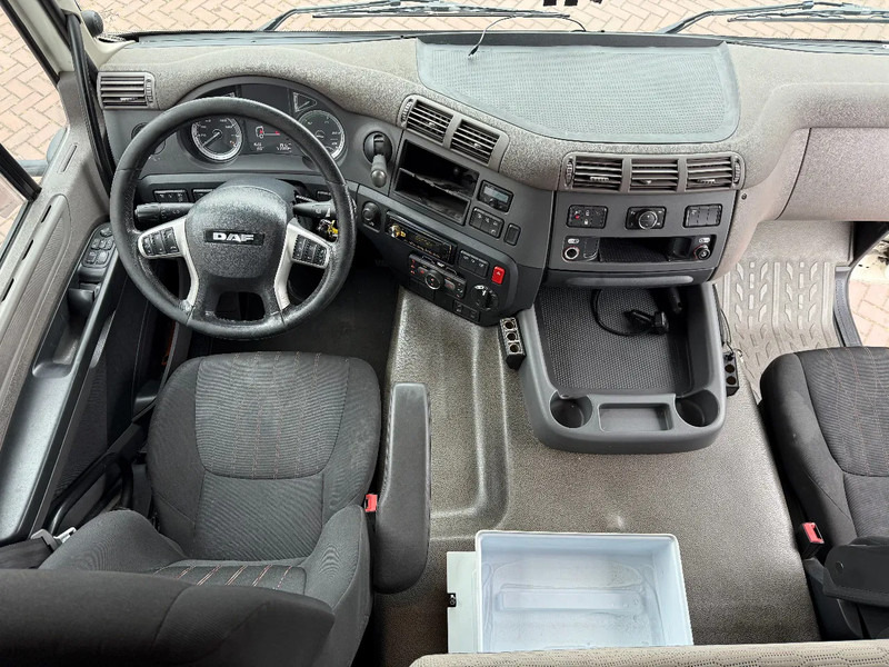 DAF CF 410 4X2 SPACECAB EURO6 DISTRIBUTIETREKKER MILIEUZONE DAF ONDERHOUD HOLLAND TRUCK!!! - Sattelzugmaschine: das Bild 5 DAF CF 410 4X2 SPACECAB EURO6 DISTRIBUTIETREKKER MILIEUZONE DAF ONDERHOUD HOLLAND TRUCK!!! - Sattelzugmaschine: das Bild 5