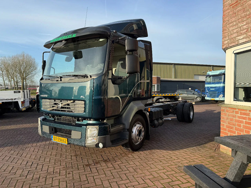 Volvo FL 12 FL 280 11.990KG MANUAL GEARBOX - Fahrgestell LKW: das Bild 2 Volvo FL 12 FL 280 11.990KG MANUAL GEARBOX - Fahrgestell LKW: das Bild 2