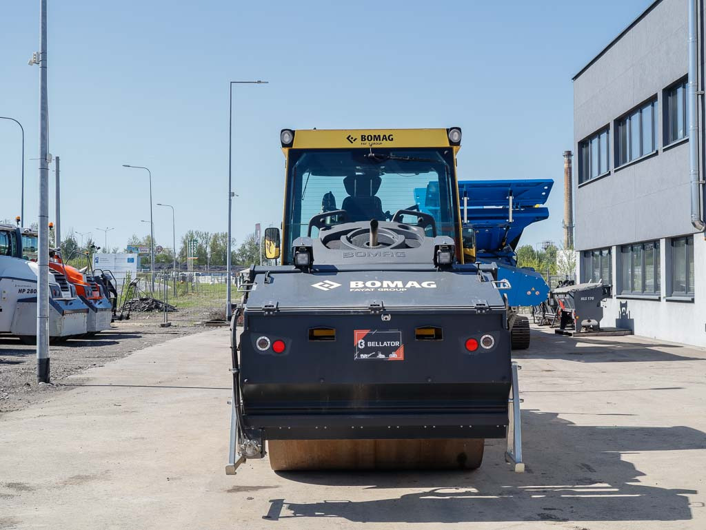 Straßenwalze BOMAG BW 174 AP-4v: das Bild 7