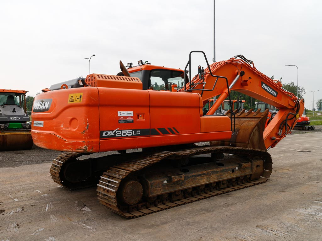 DOOSAN DX 255LC-3 - Kettenbagger: das Bild 5 DOOSAN DX 255LC-3 - Kettenbagger: das Bild 5