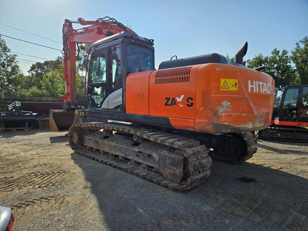 HITACHI ZX 210 LC - Kettenbagger: das Bild 3 HITACHI ZX 210 LC - Kettenbagger: das Bild 3