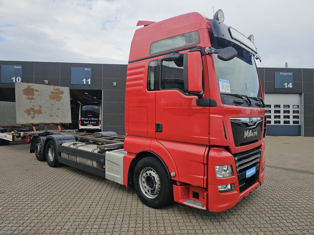 MAN TGX 26.500 with trailer - Containerwagen/ Wechselfahrgestell LKW: das Bild 2 MAN TGX 26.500 with trailer - Containerwagen/ Wechselfahrgestell LKW: das Bild 2