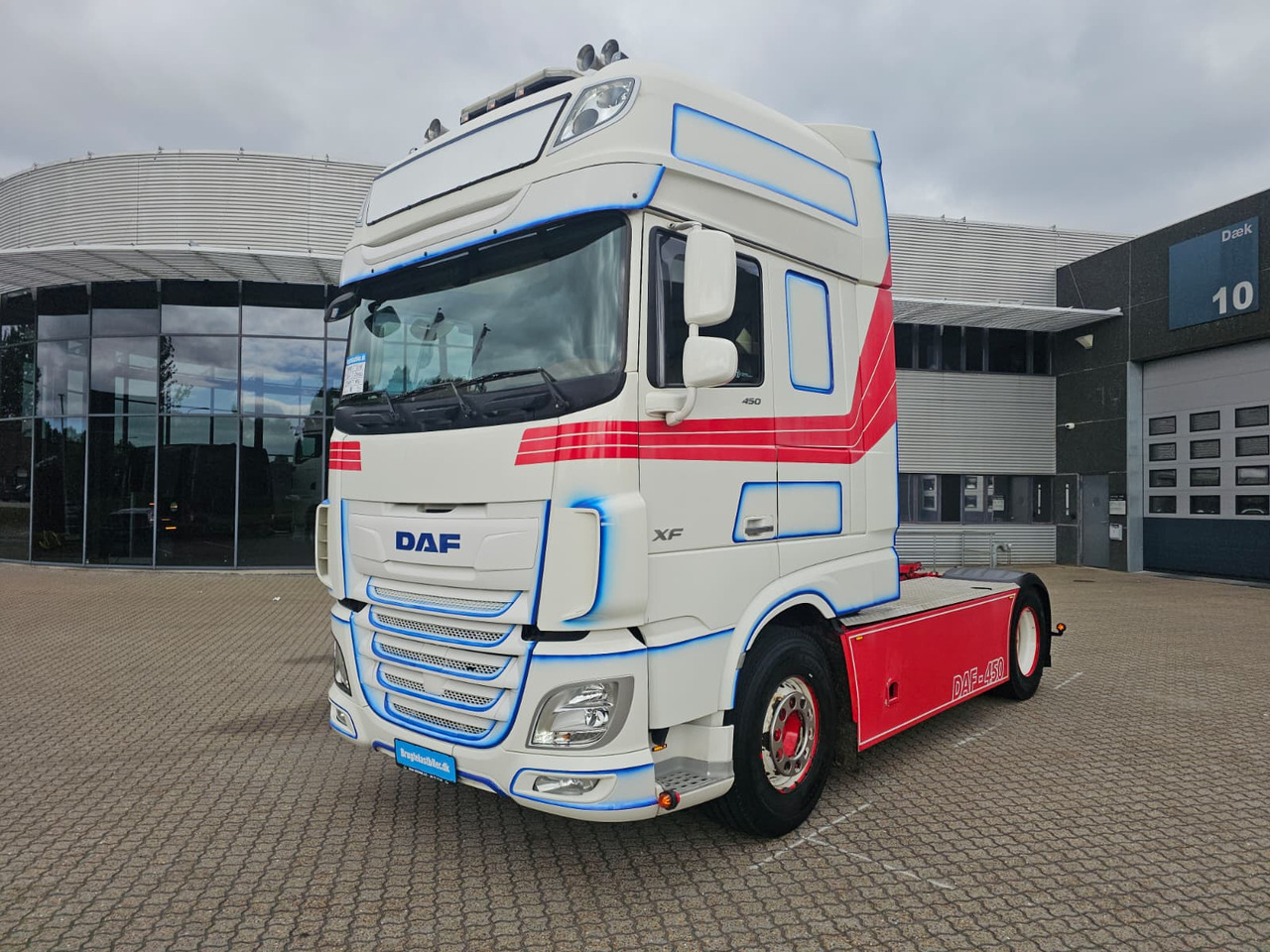 Sattelzugmaschine DAF XF450: das Bild 1