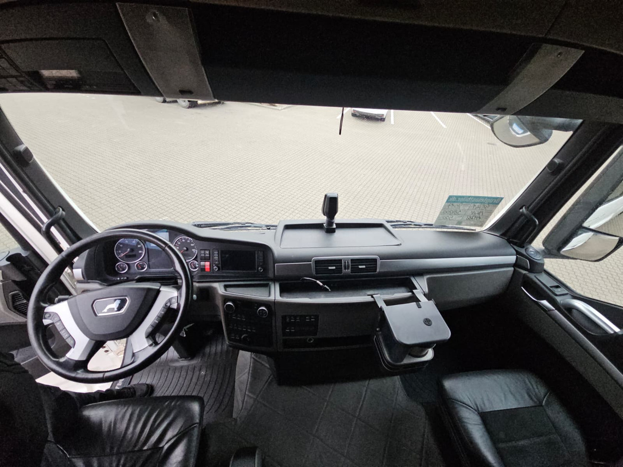 MAN TGX 24.500 - Sattelzugmaschine: das Bild 5 MAN TGX 24.500 - Sattelzugmaschine: das Bild 5