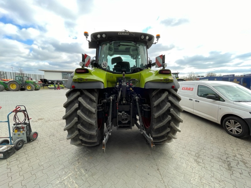 CLAAS Arion 660 CMATIC - Traktor: das Bild 4 CLAAS Arion 660 CMATIC - Traktor: das Bild 4