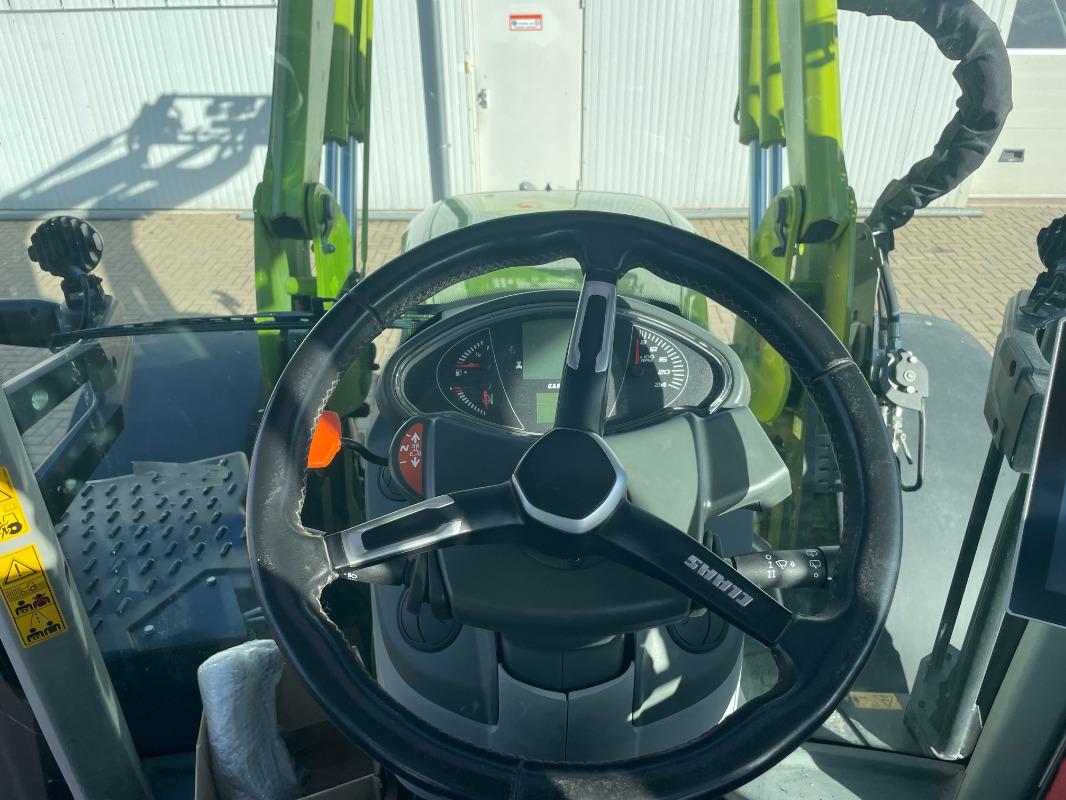 CLAAS Arion 660 CMATIC - Traktor: das Bild 5 CLAAS Arion 660 CMATIC - Traktor: das Bild 5