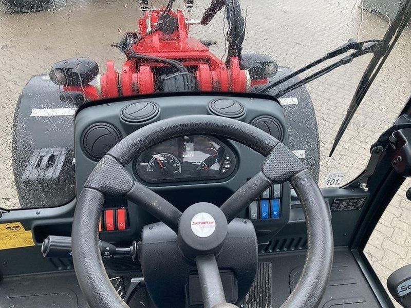 Schäffer 6680T - Teleskopradlader: das Bild 4 Schäffer 6680T - Teleskopradlader: das Bild 4