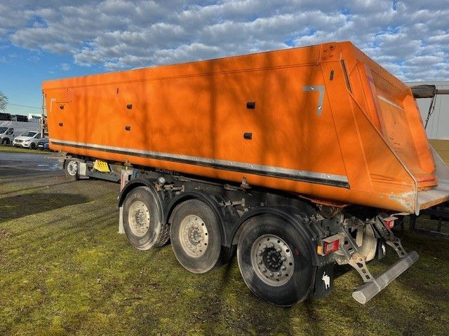 Schmitz Cargobull SKI 24 7,2 Alu Kastenmulde Verschleißboden neu Schmitz Cargobull SKI 24 7,2 Alu Kastenmulde Verschleißboden neu - Kipper Auflieger: das Bild 2 Schmitz Cargobull SKI 24 7,2 Alu Kastenmulde Verschleißboden neu Schmitz Cargobull SKI 24 7,2 Alu Kastenmulde Verschleißboden neu - Kipper Auflieger: das Bild 2