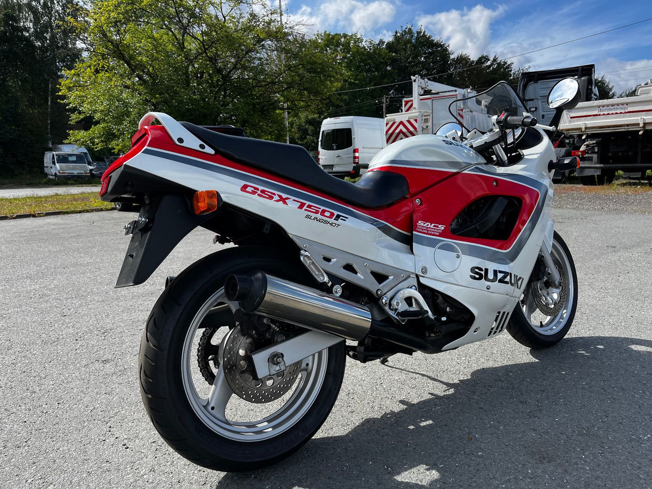 Suzuki GSX 750 - Motorrad: das Bild 5 Suzuki GSX 750 - Motorrad: das Bild 5