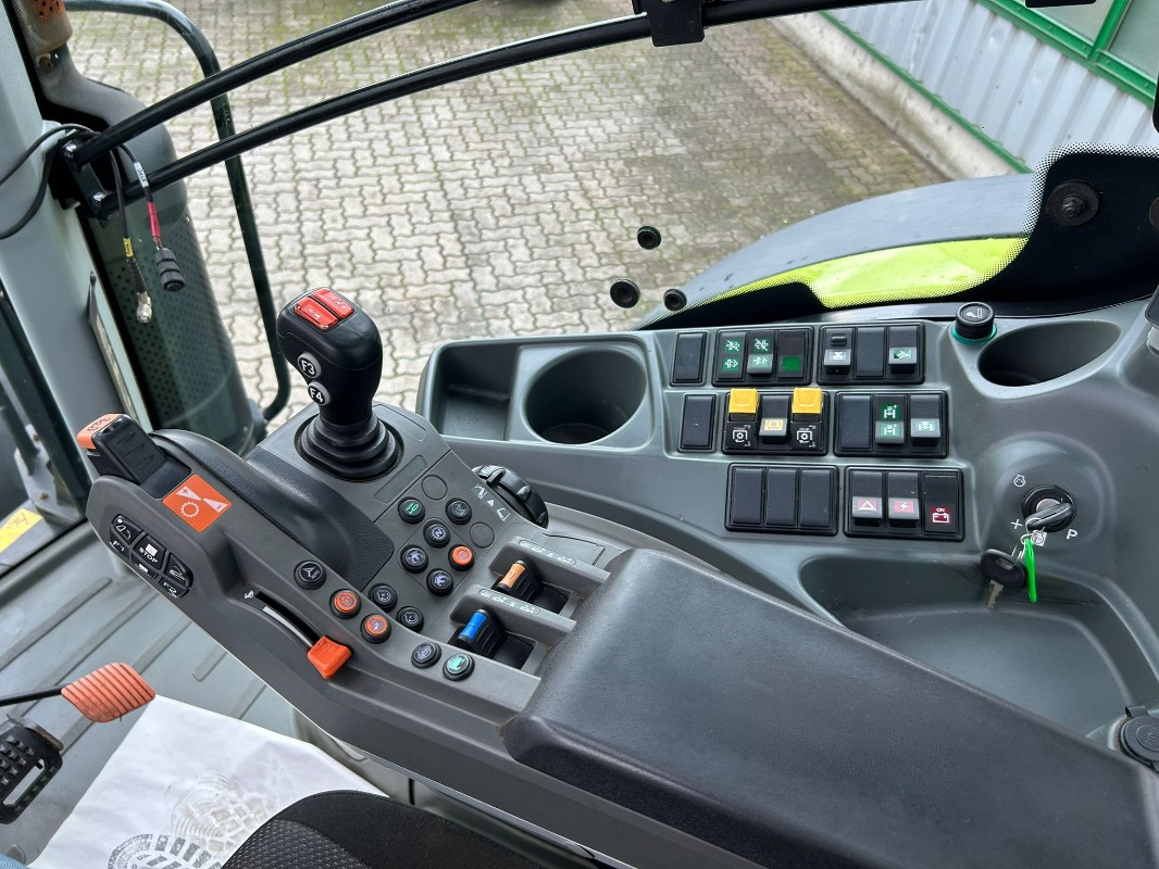 Traktor CLAAS Arion 660: das Bild 15